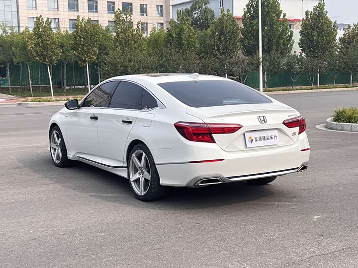 Фото 16 - Honda Inspire