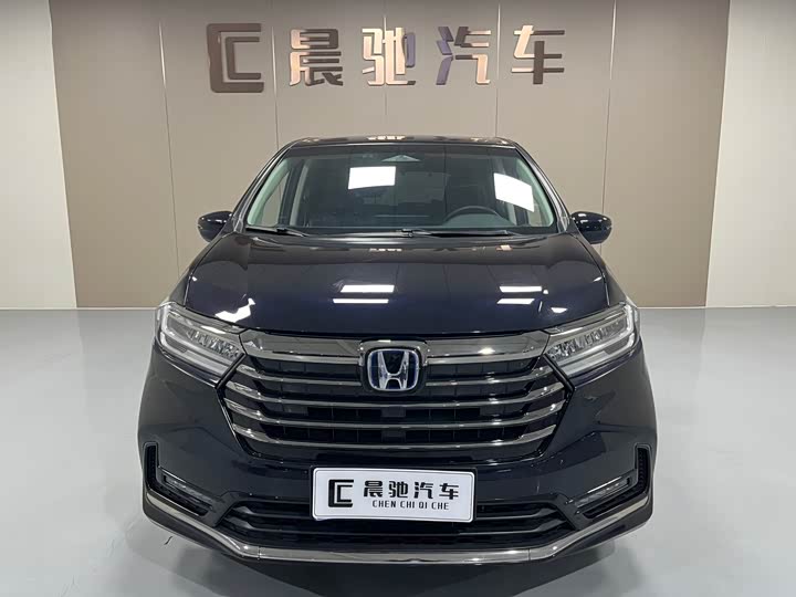 Фото 2 - Honda Odyssey