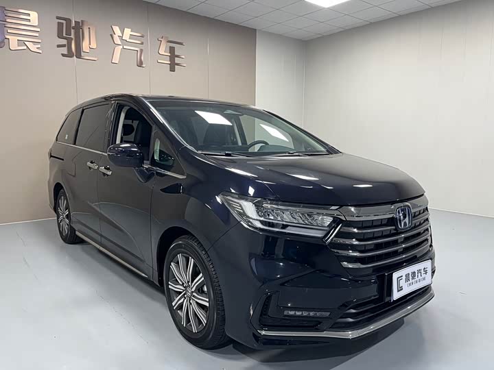 Фото 3 - Honda Odyssey