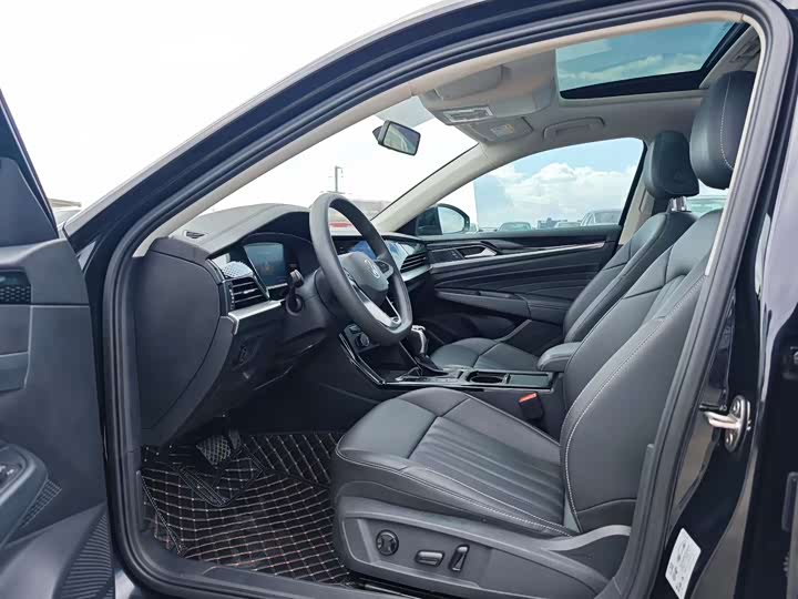 Фото 4 - Volkswagen Passat