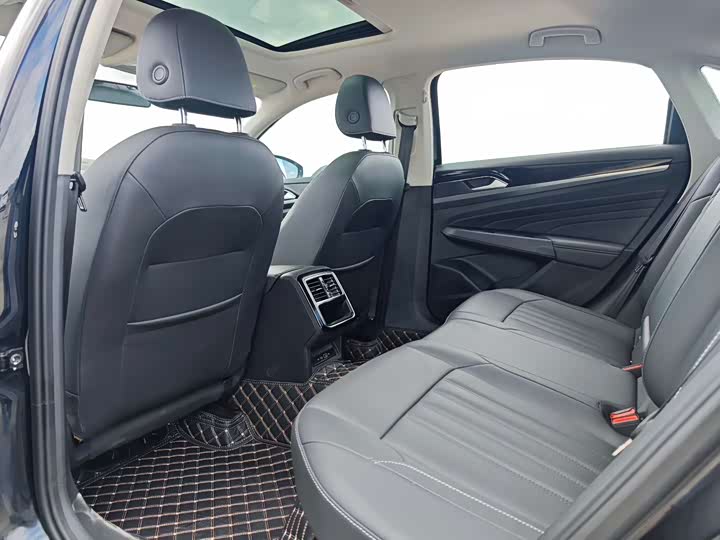 Фото 6 - Volkswagen Passat