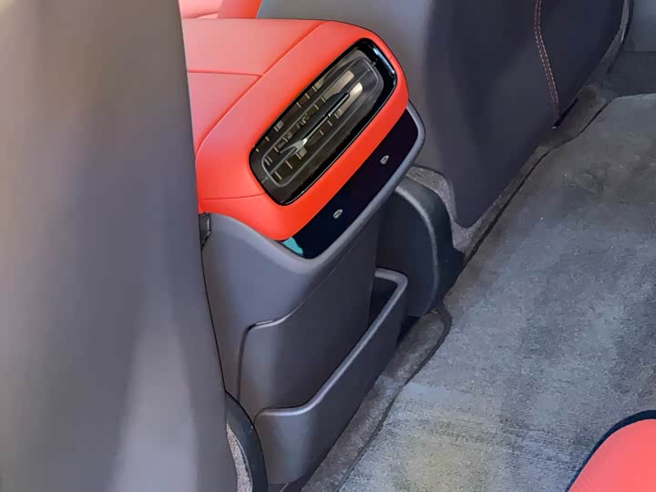 Фото 17 - Xiaomi SU7