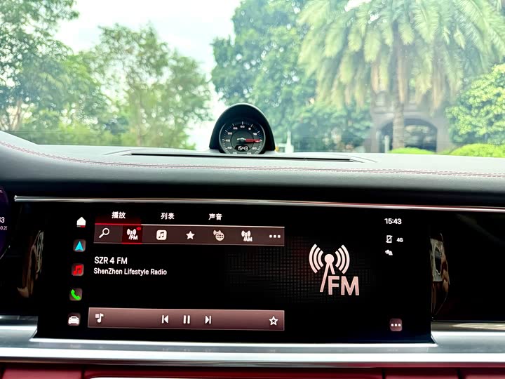 Фото 17 - Porsche Panamera