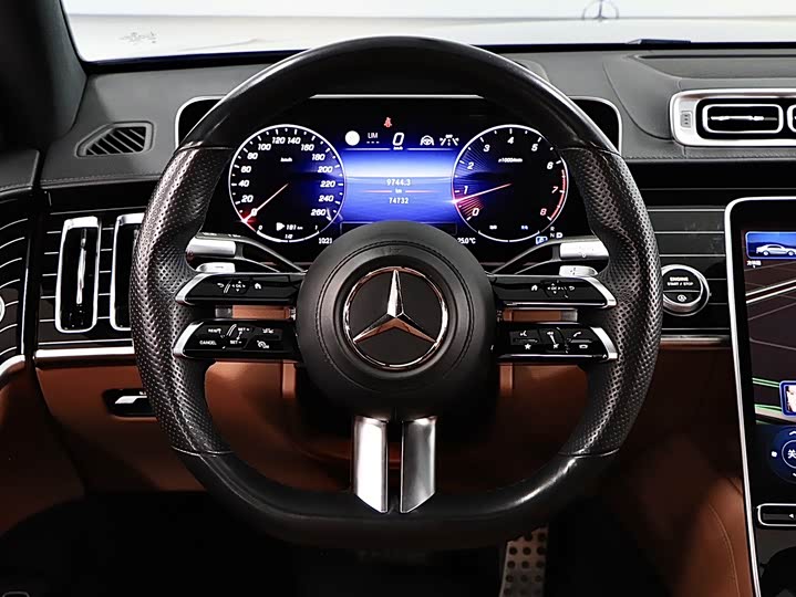 Фото 10 - Mercedes-Benz S-Class