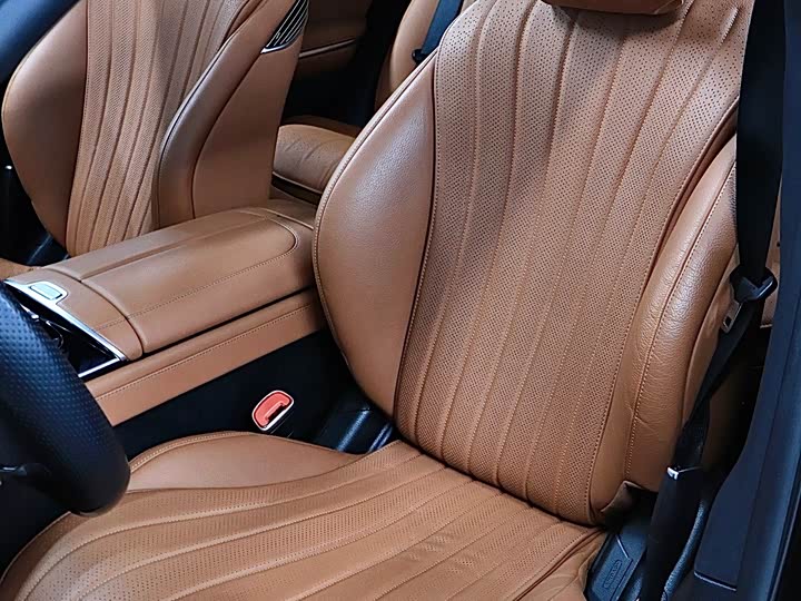 Фото 12 - Mercedes-Benz S-Class