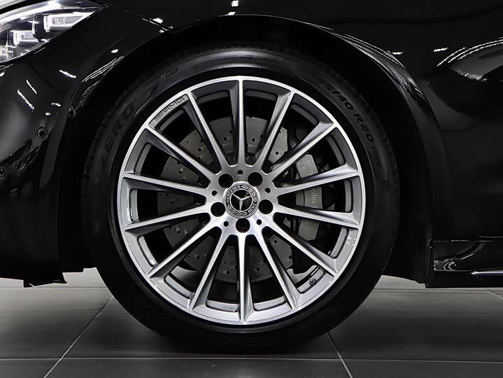 Фото 8 - Mercedes-Benz S-Class