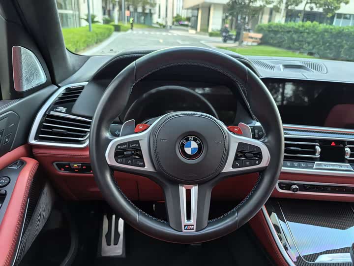 Фото 11 - BMW X5 M