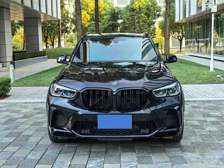 Фото 2 - BMW X5 M