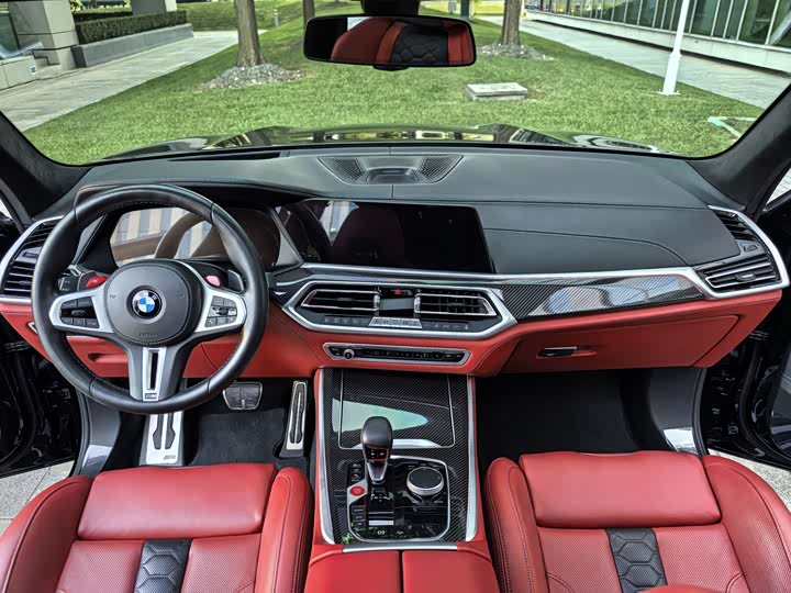 Фото 26 - BMW X5 M