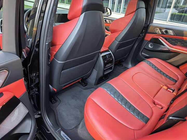 Фото 31 - BMW X5 M