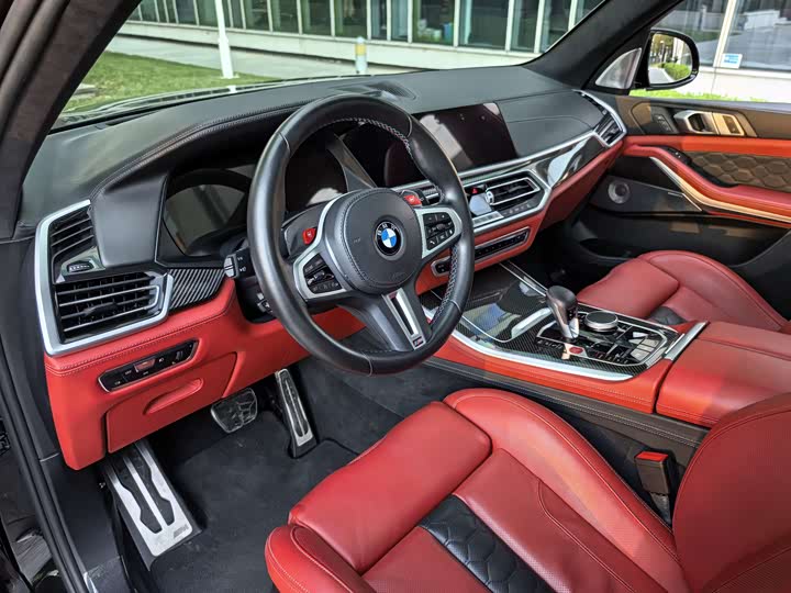 Фото 33 - BMW X5 M