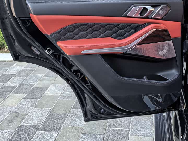 Фото 35 - BMW X5 M