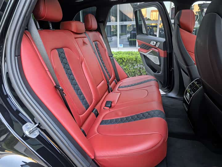 Фото 40 - BMW X5 M