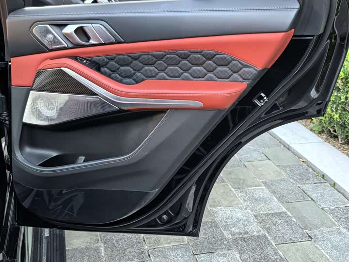 Фото 46 - BMW X5 M