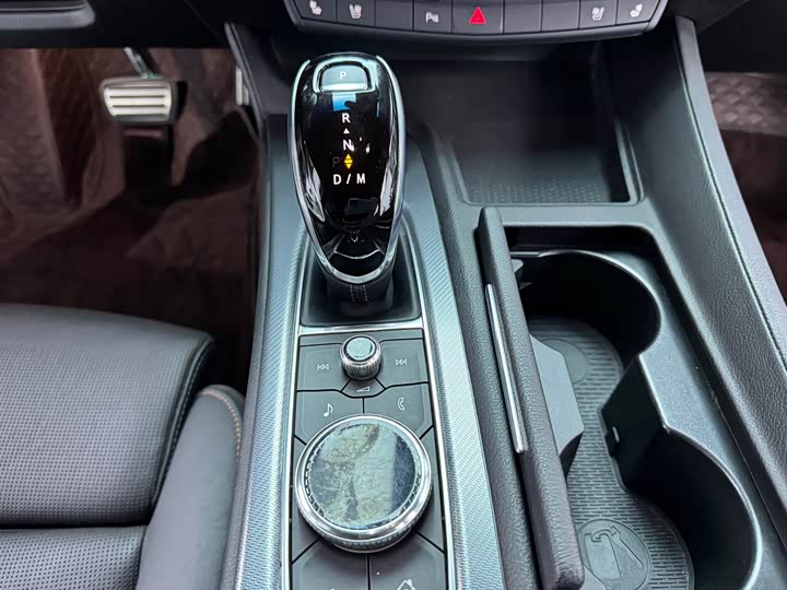 Фото 11 - Cadillac CT5