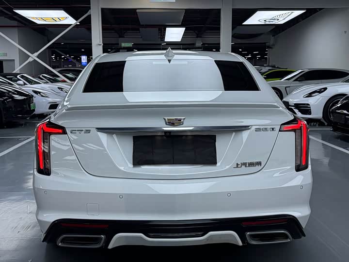 Фото 21 - Cadillac CT5