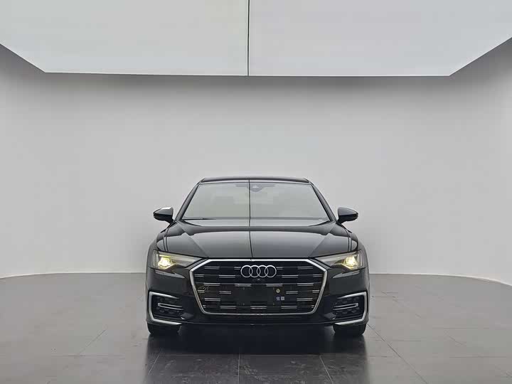 Фото 2 - Audi A6L