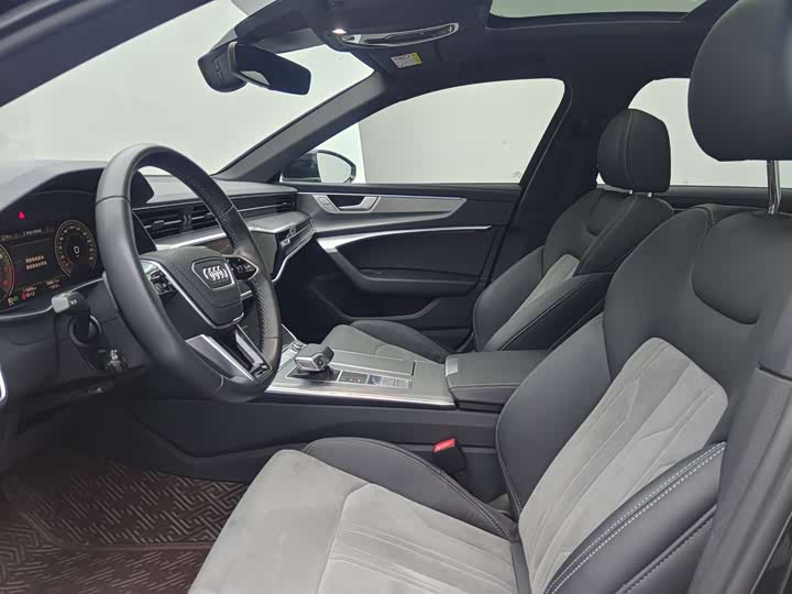 Фото 3 - Audi A6L