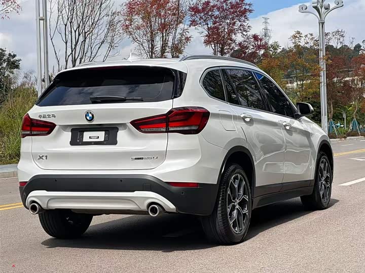 Фото 16 - BMW X1