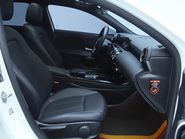 Фото 12 - Mercedes-Benz A-Class