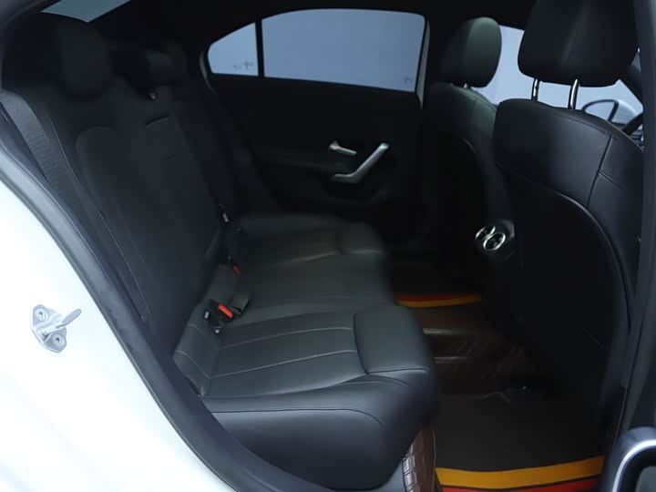 Фото 13 - Mercedes-Benz A-Class