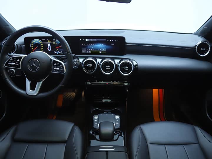 Фото 5 - Mercedes-Benz A-Class