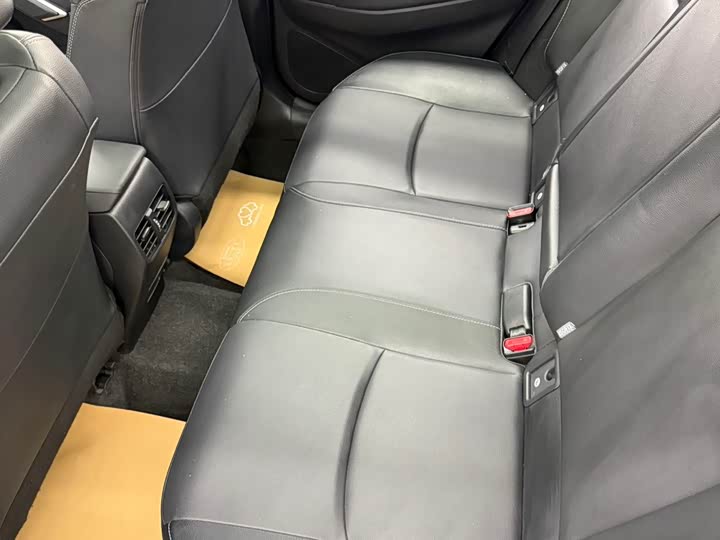 Фото 14 - Toyota Corolla Cross