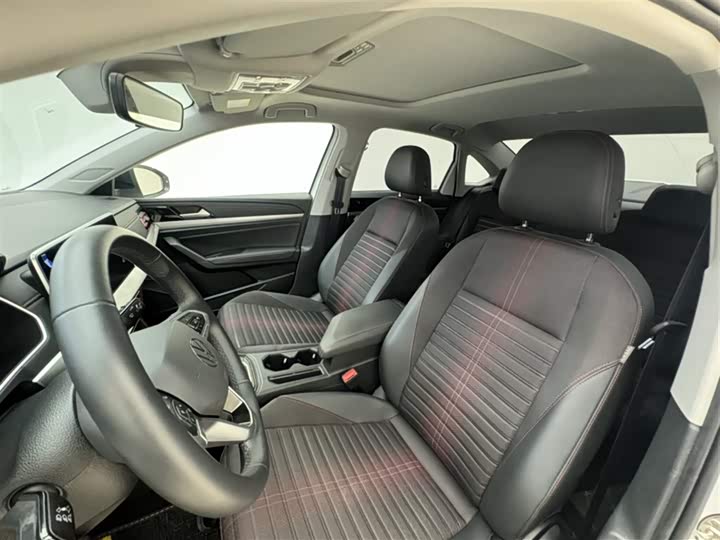 Фото 13 - Volkswagen Lavida