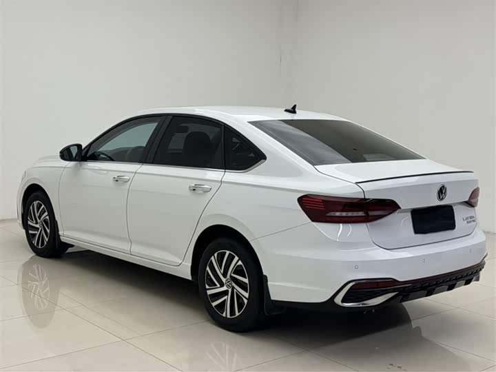 Фото 7 - Volkswagen Lavida