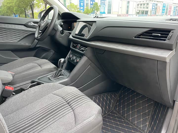 Фото 13 - Volkswagen Tharu