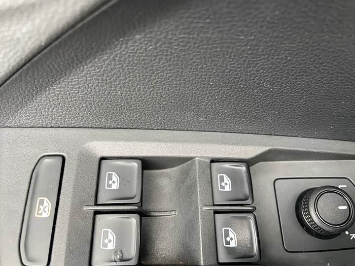 Фото 15 - Volkswagen Tharu