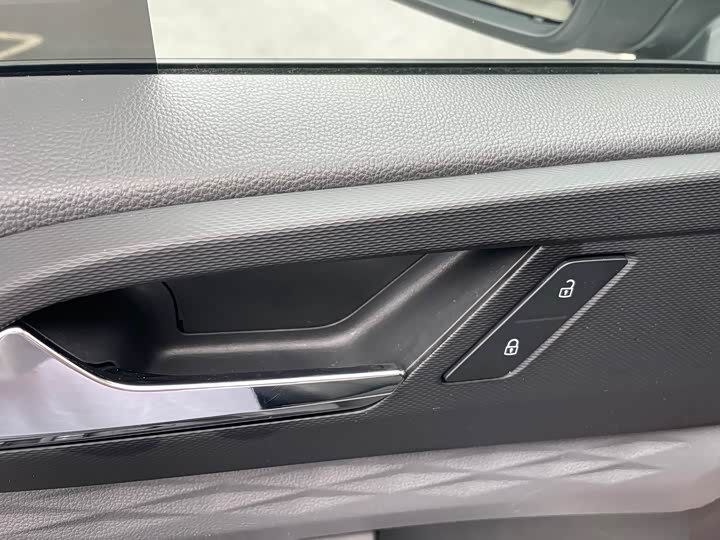 Фото 16 - Volkswagen Tharu