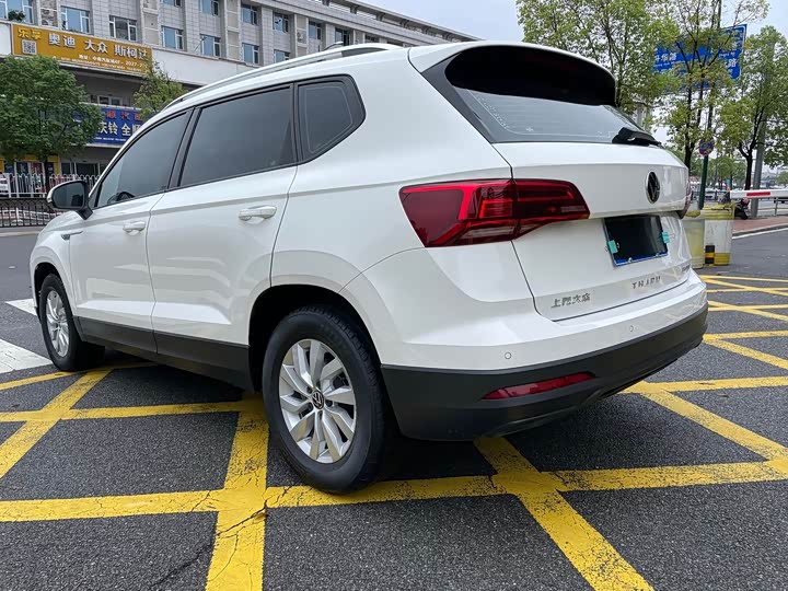 Фото 5 - Volkswagen Tharu