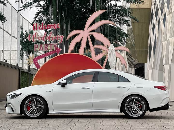 Фото 7 - Mercedes-Benz CLA-Class AMG