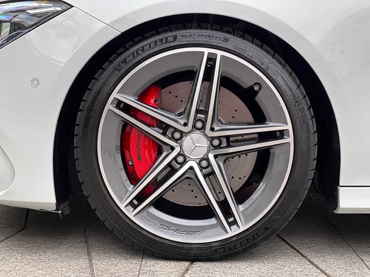 Фото 8 - Mercedes-Benz CLA-Class AMG