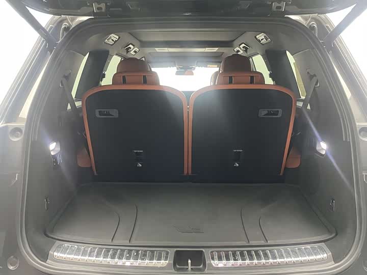 Фото 11 - LiXiang L9