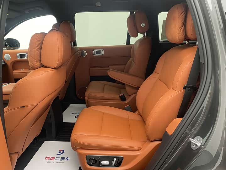 Фото 19 - LiXiang L9