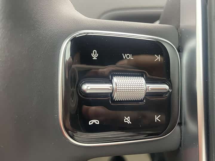 Фото 23 - LiXiang L9