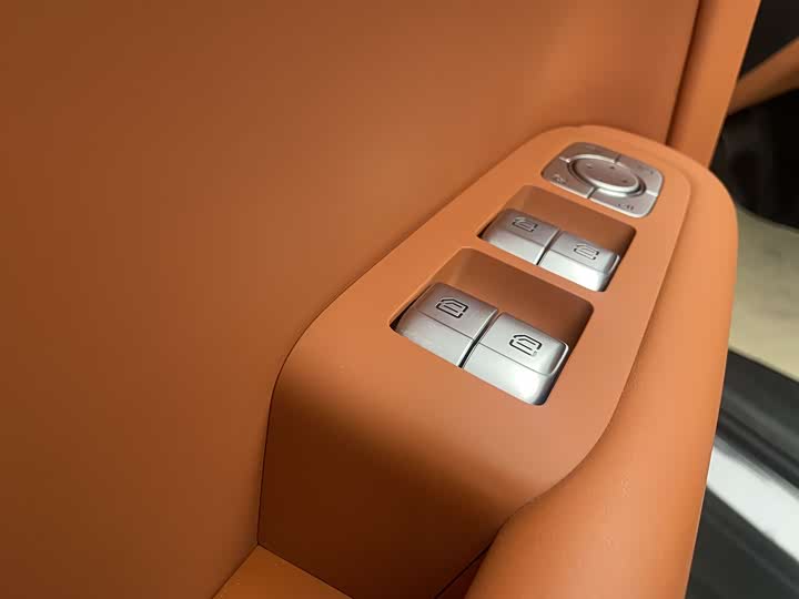 Фото 30 - LiXiang L9