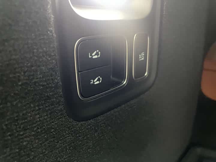 Фото 33 - LiXiang L9