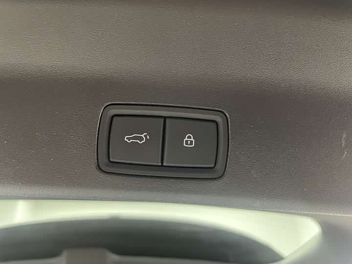 Фото 34 - LiXiang L9