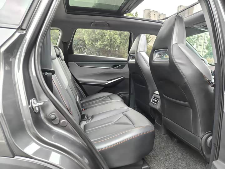 Фото 10 - Changan CS75 Plus