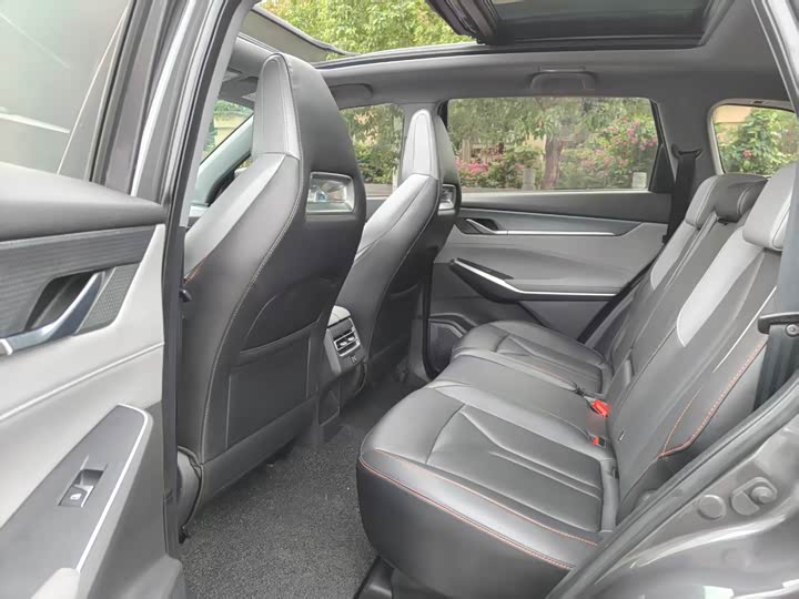 Фото 9 - Changan CS75 Plus