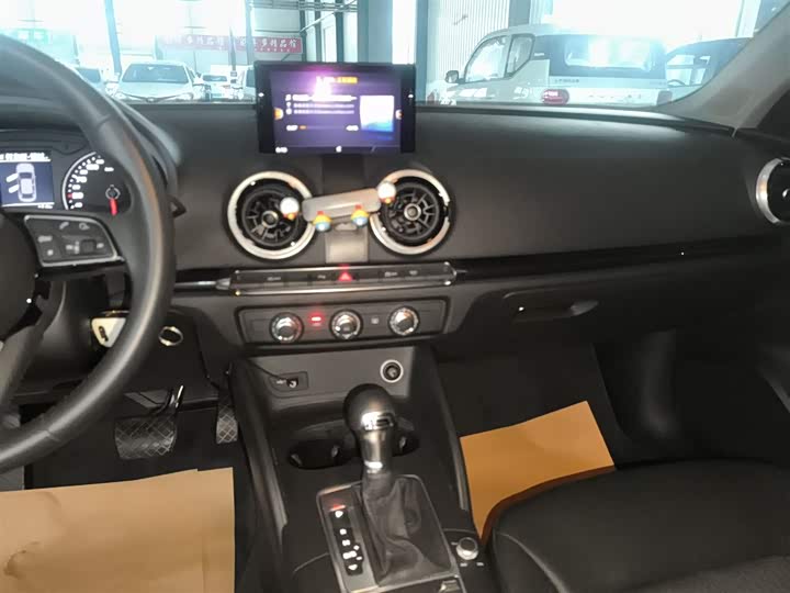 Фото 13 - Audi A3