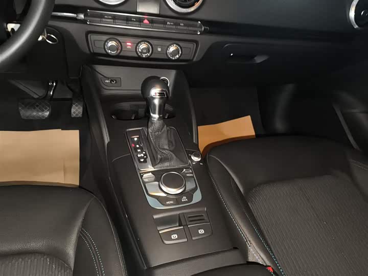 Фото 14 - Audi A3