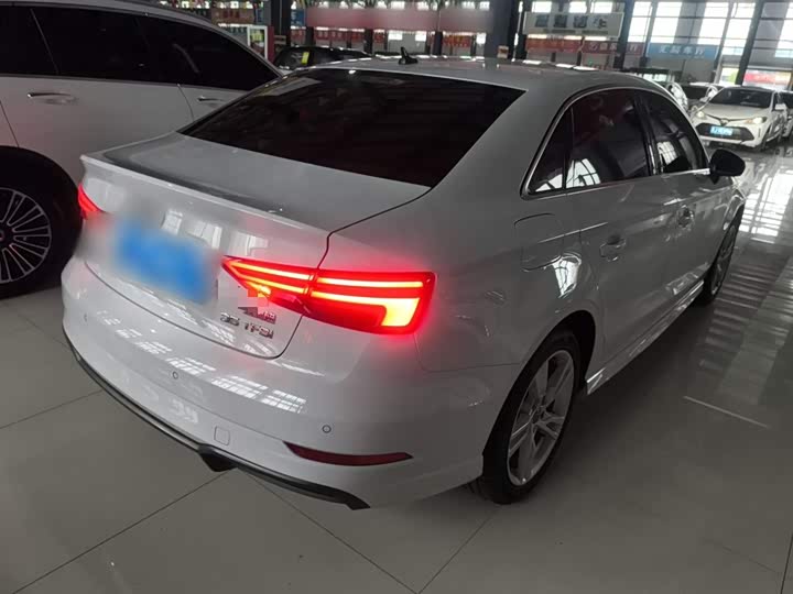 Фото 7 - Audi A3