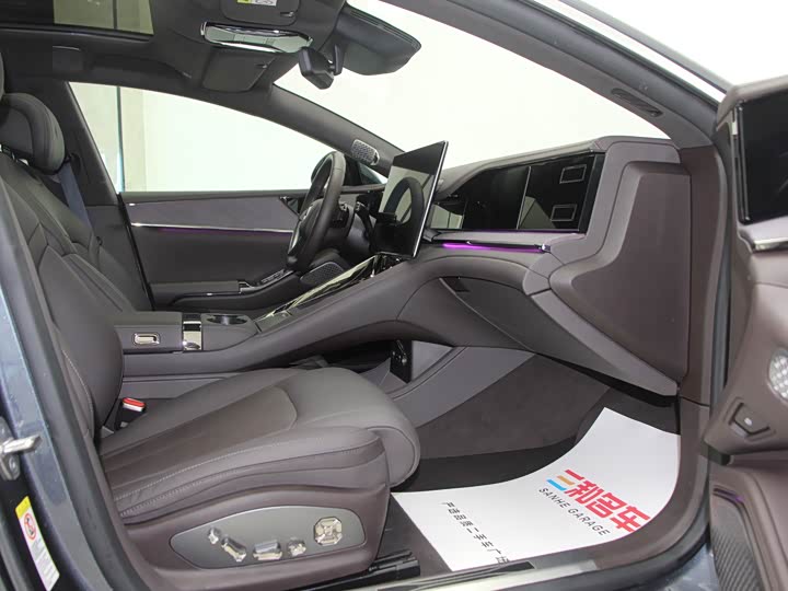 Фото 11 - Denza Z9