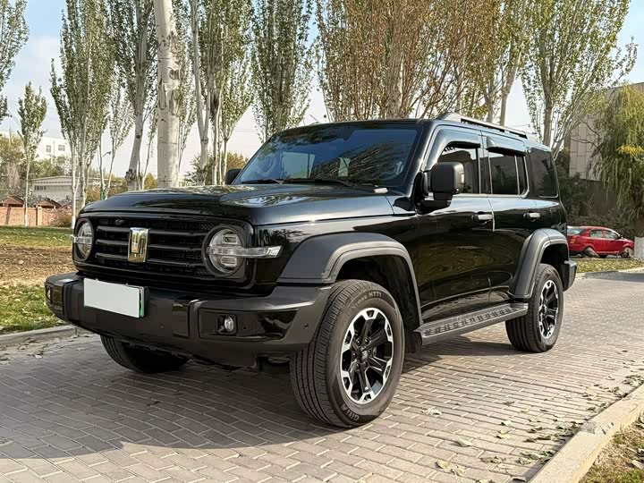 Фото 1 - Tank 300 Hybrid