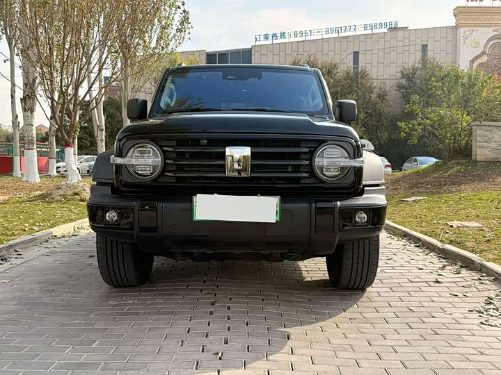 Фото 3 - Tank 300 Hybrid