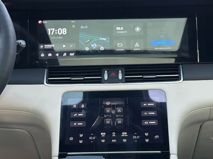 Фото 9 - LiXiang One